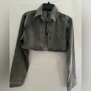 PrettyLittleThing Washed Denim Crop Jean Jacket Size 6